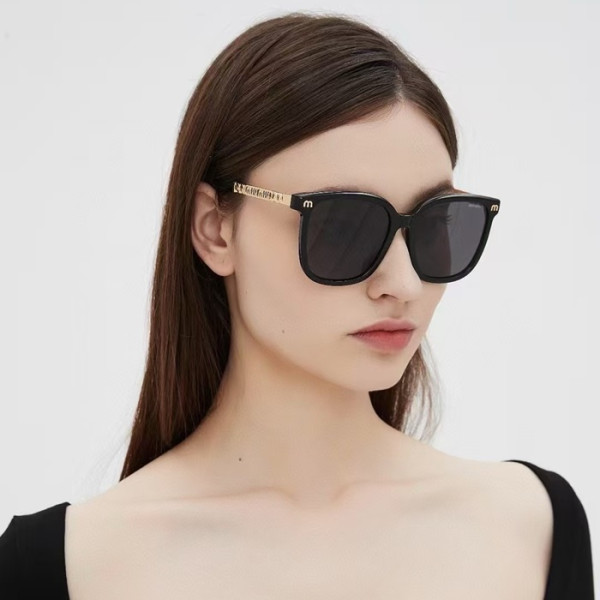 미우미우 여성 이니셜 선글라스 - Miumiu Womens Sunglasses - acc4410x