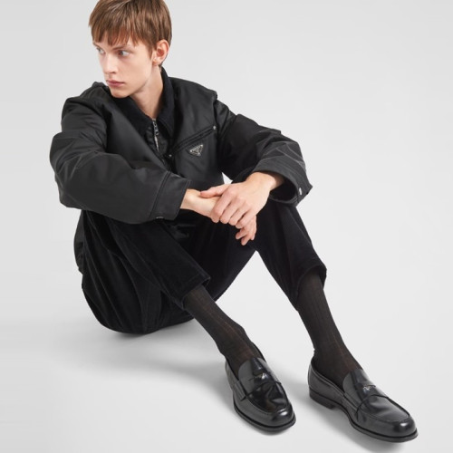 [당일배송] 프라다 남성 브러쉬드 가죽 로퍼 - dd879x