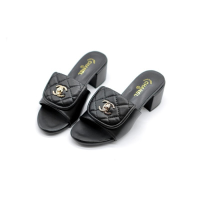 [당일배송] 샤넬 여성 CC 로고 턴락 장식 퀄티드 레더 샌들 - dd921x