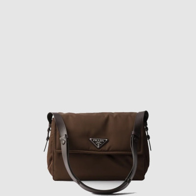 프라다 남성 미디엄 리나일론 패딩 숄더백 1BD255 - Prada Mens Medium Re-Nylon Padded Shoulder Bag - prb14945x