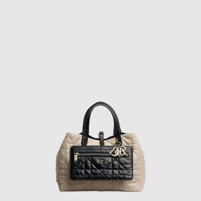 디올 여성 뚜주흐 리버서블 백 미디엄 - Dior Womens Toujours Reversible Bag Medium - dib17332x