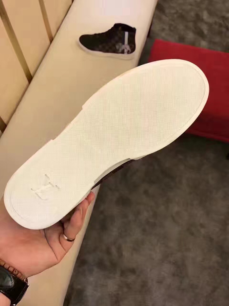 4687_15325629768178.jpg
